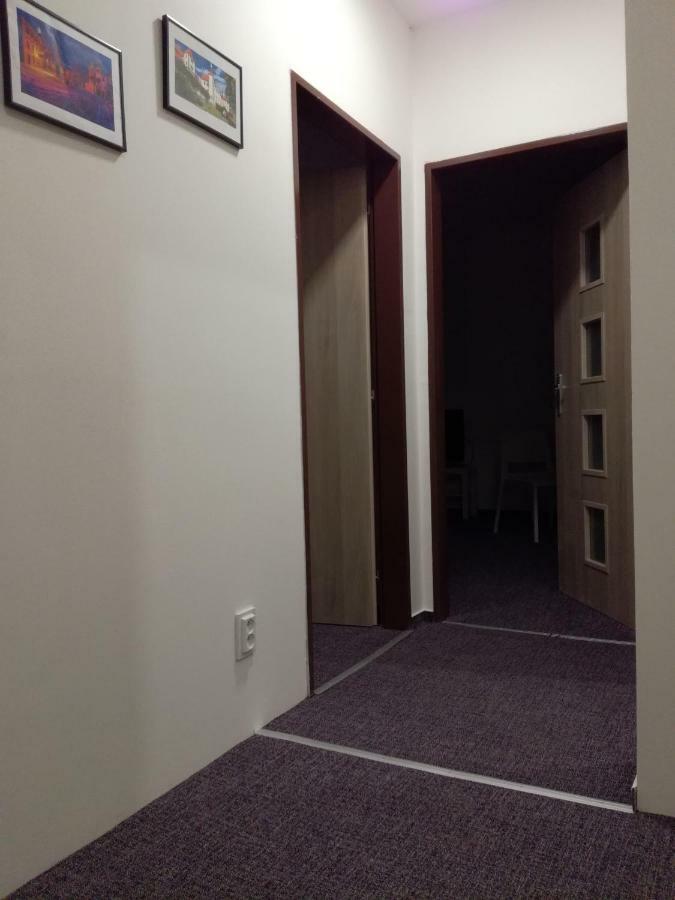 Apartman Prefa Benesov nad Ploucnici Zewnętrze zdjęcie